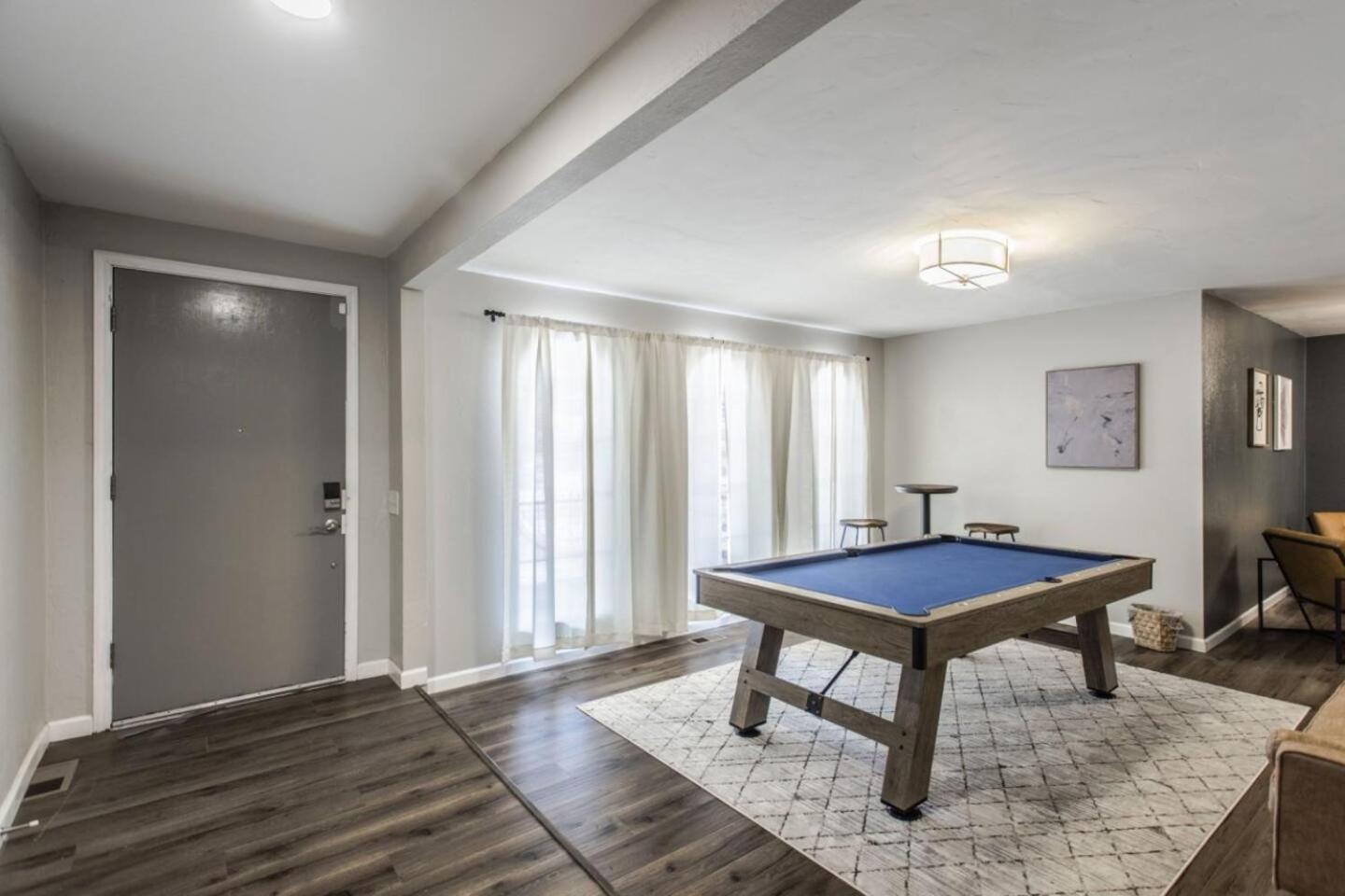 New Hummingbird Haven - Nw Okc, Billiards, Firepit Vila Oklahoma City Exterior foto